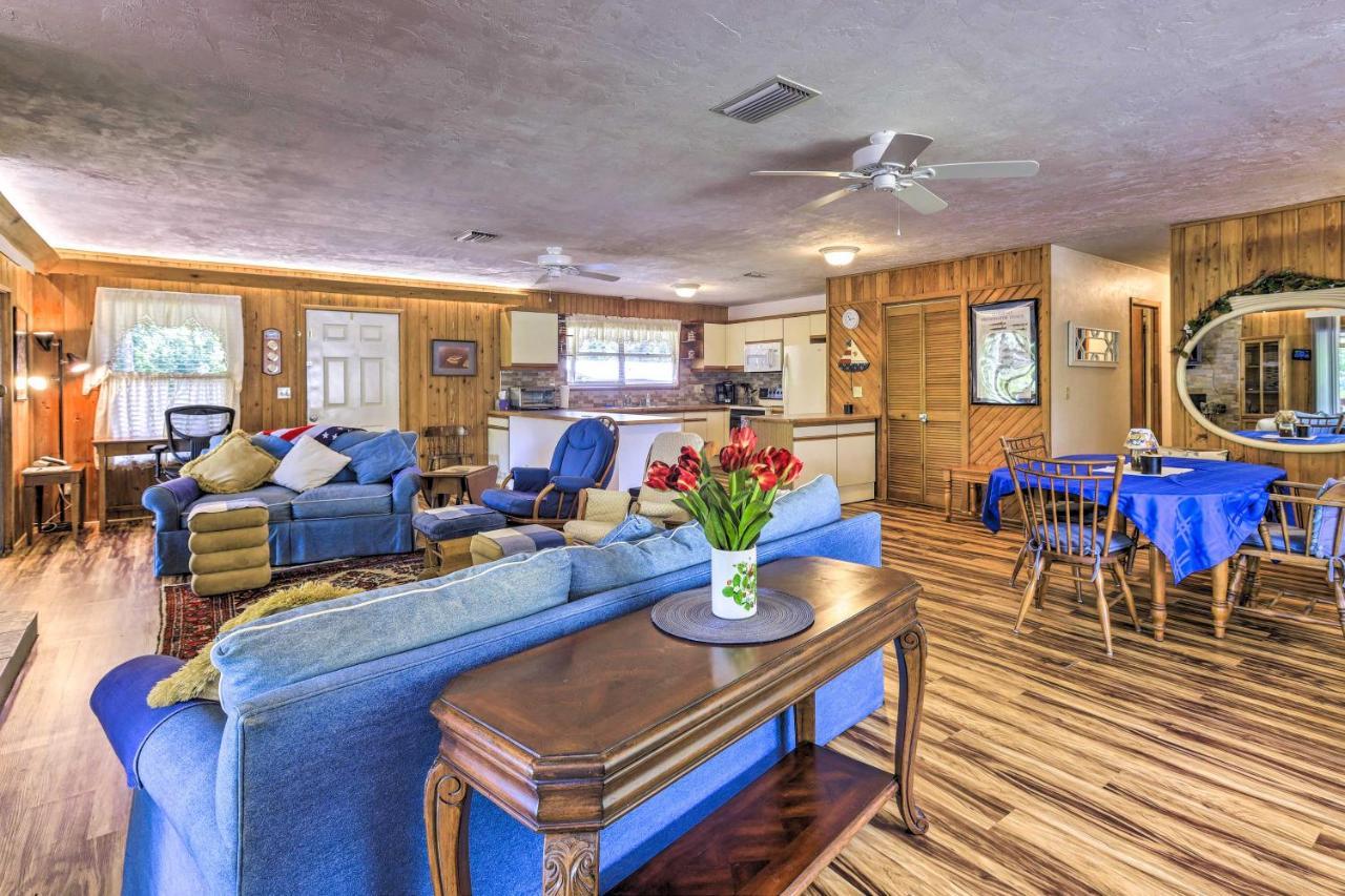 Charming Abode With Dock On The Suwannee River Bell Kültér fotó