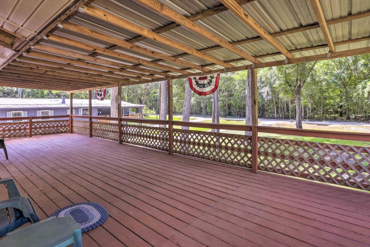 Charming Abode With Dock On The Suwannee River Bell Kültér fotó