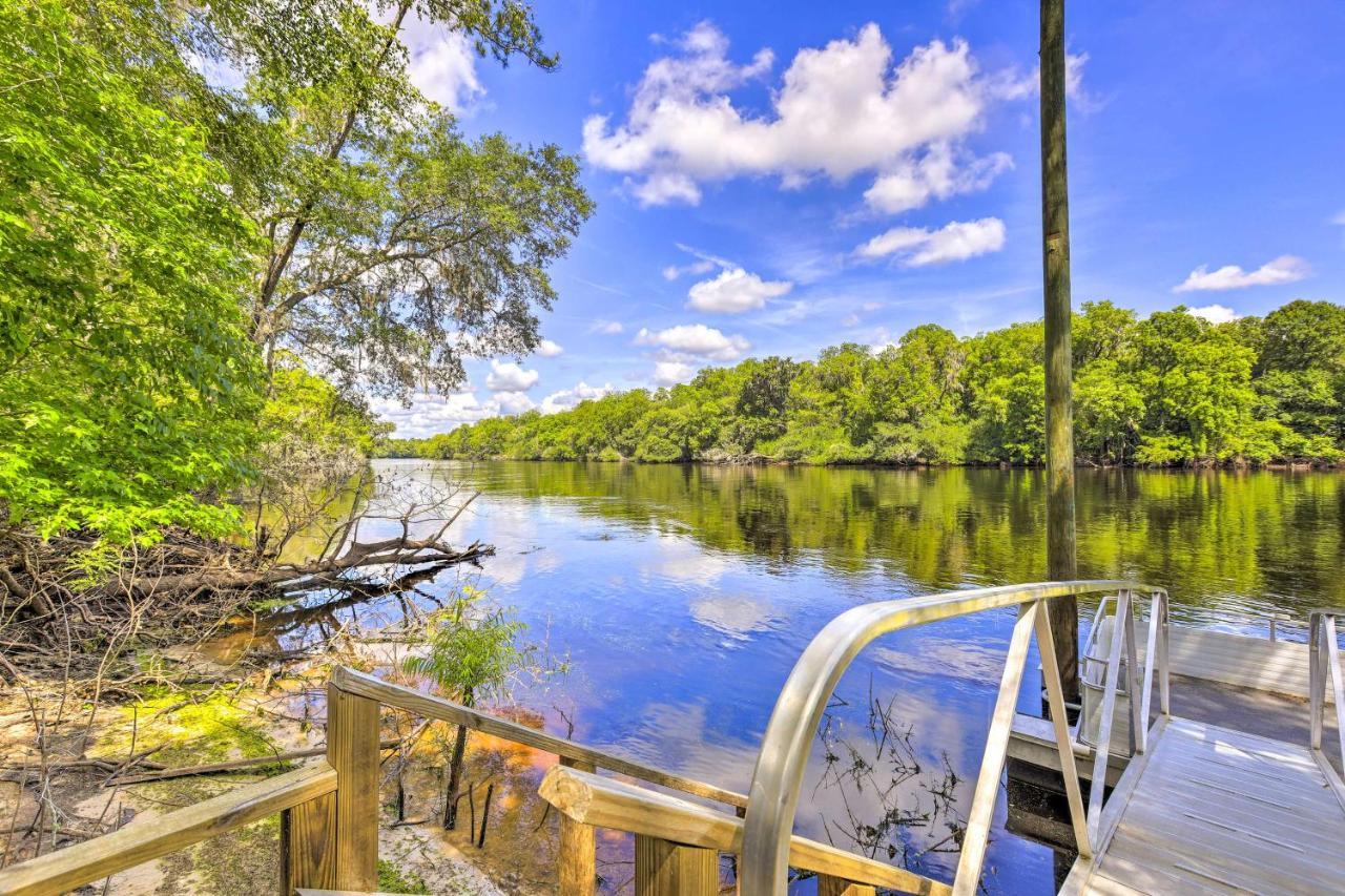 Charming Abode With Dock On The Suwannee River Bell Kültér fotó